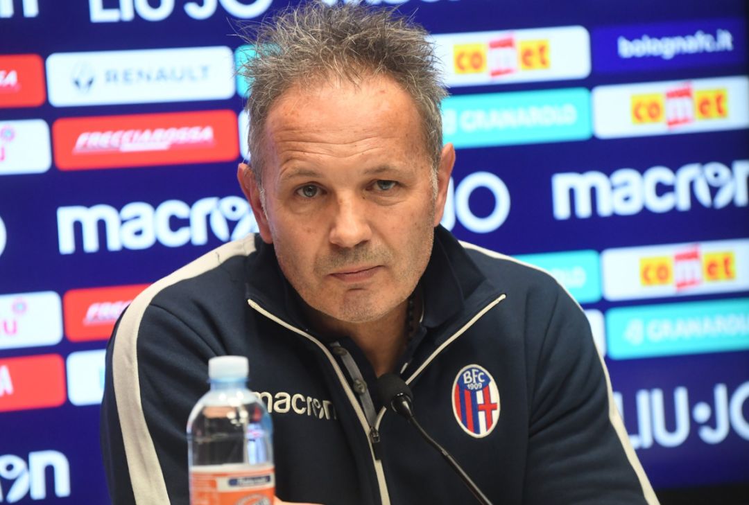 以其卓越的 以其卓越的